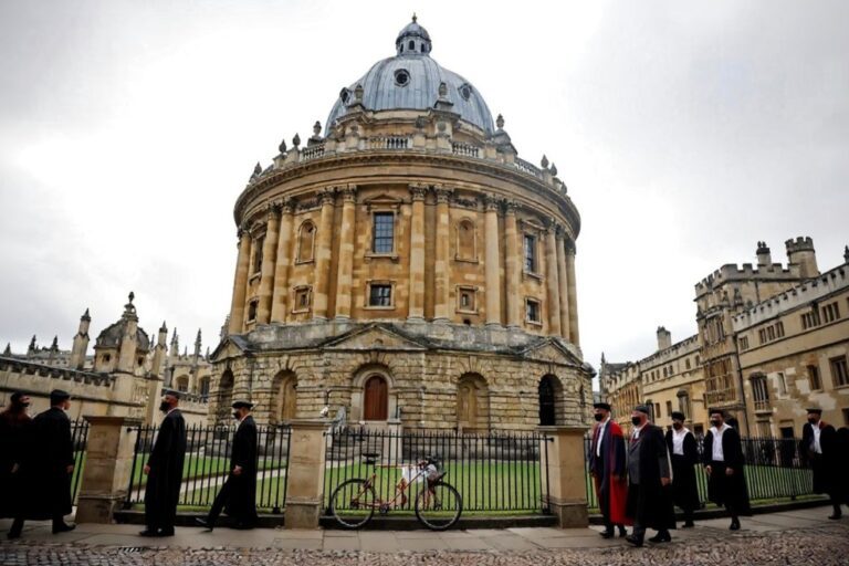 5 UK universities offering paid internships to international students