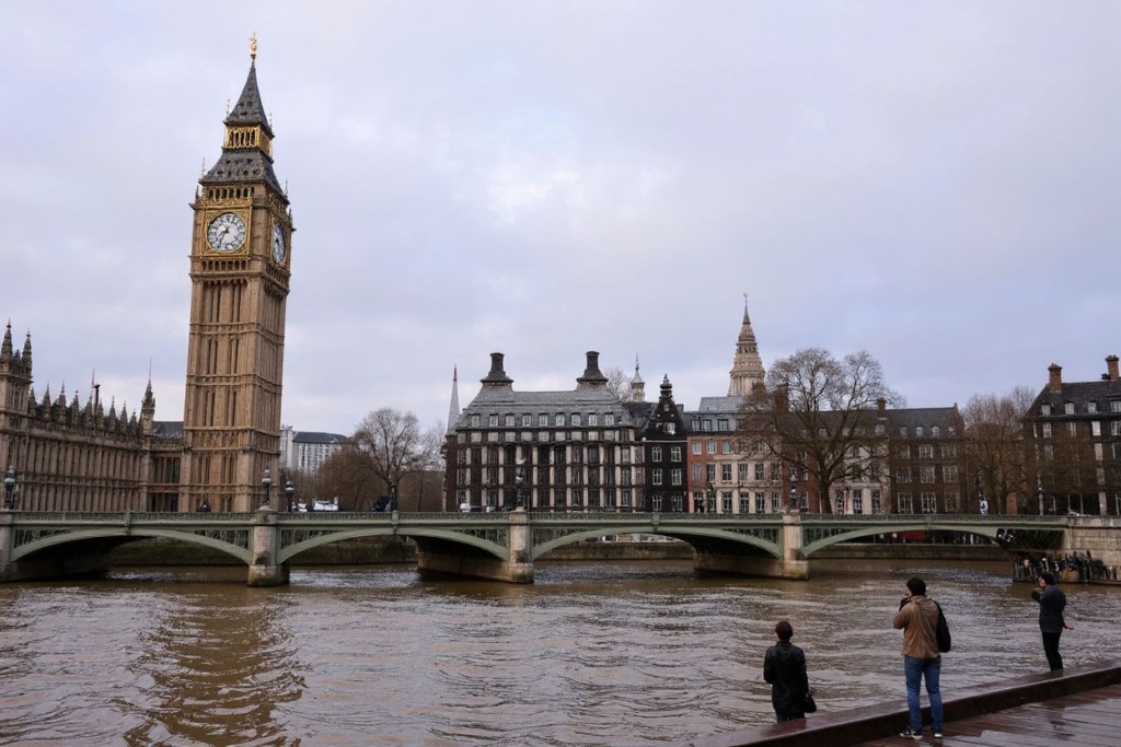 International students in the UK have the opportunity to explore a country with so many famous landmarks. Source: TOLGA AKMEN /