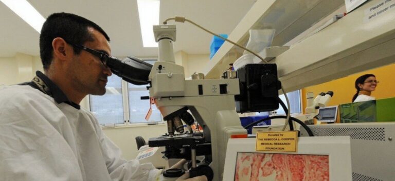 Lab experiments in the pandemic moved online or mailed home to uni students