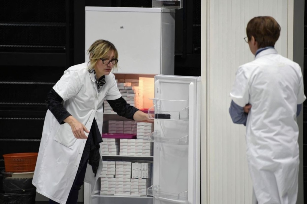 Did you know women make up more than one-third of all physicians in the US and are the growing majority among medical students? Source: