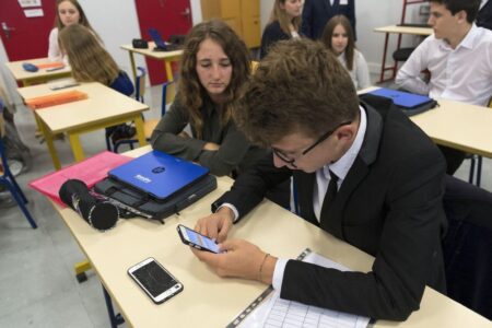 Can students get Canva Pro for free?