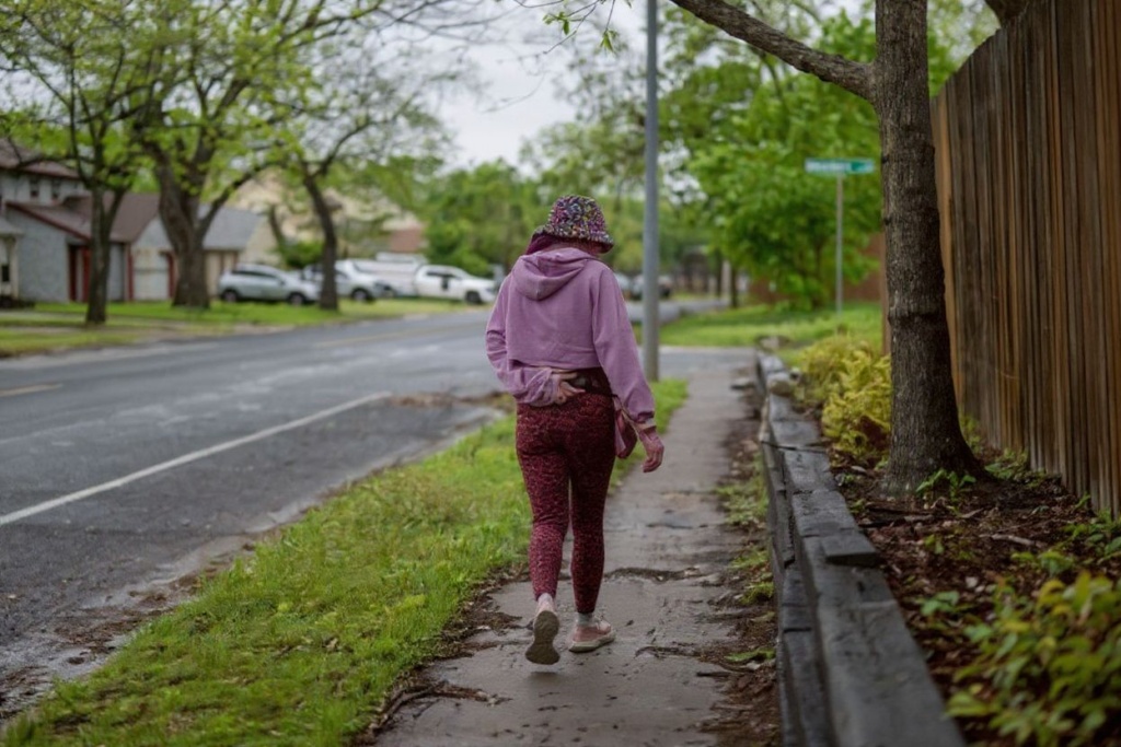 UrSafe is one of the best apps that are useful for students to keep them safe when alone. Source: