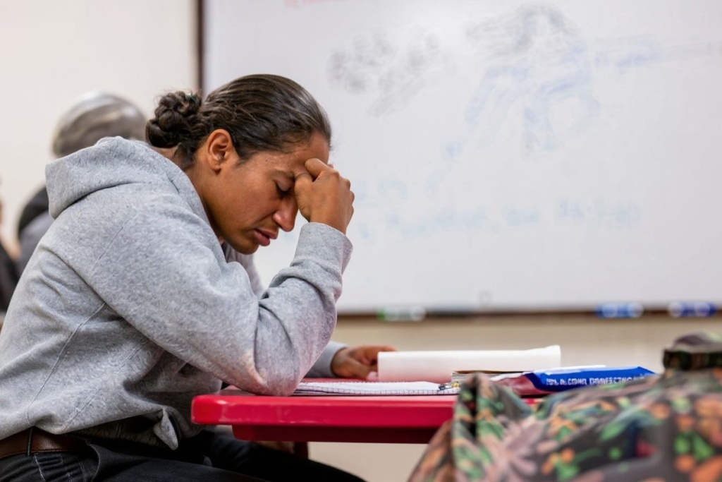 Many business graduates in Canada are struggling to find jobs. Source: