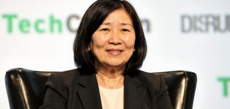 Can you tell what 2019's top Asian businesswomen studied at university?