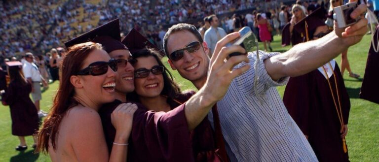 What's the rate of students graduating in the US?