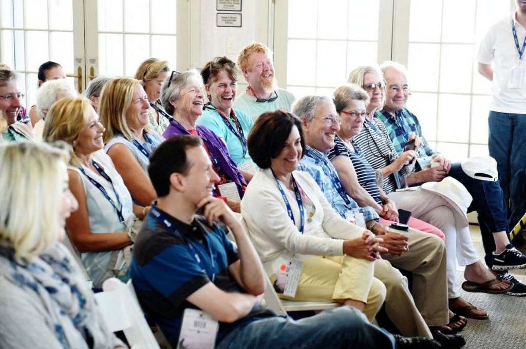 Undertsanding entertaining speech will ensure you keep your audience hooked and happy throughout. Source: