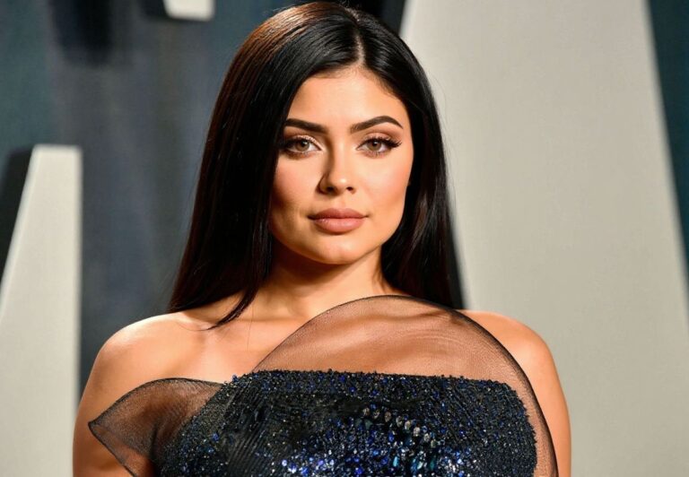 Which universities do the world's richest women come from?