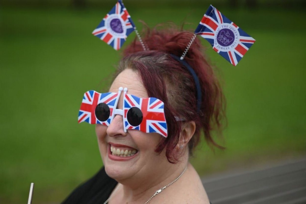 Want to bond with strangers over a common interest in real life? Download Meetup. Source: