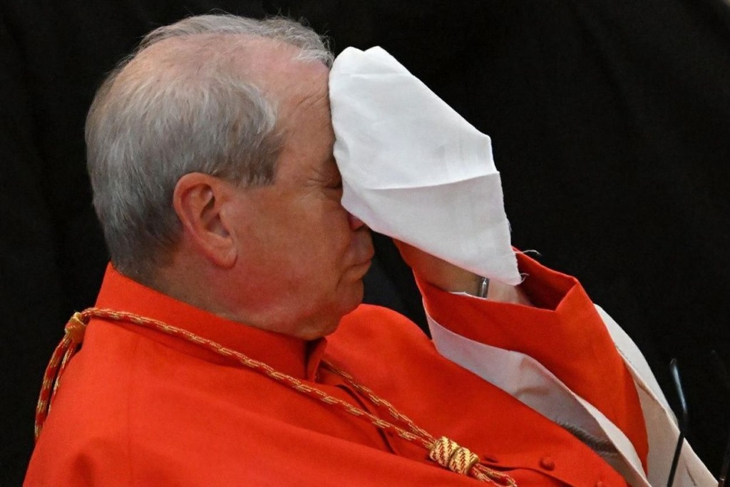 “Handkerchief” is one of the common hard words to spell in English. Source: