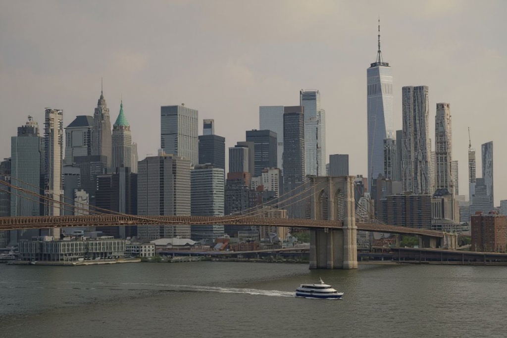 It is more affordable to pursue an MBA in Canada, as compared to completing this postgraduate degree in the UK, US or Australia. Source: