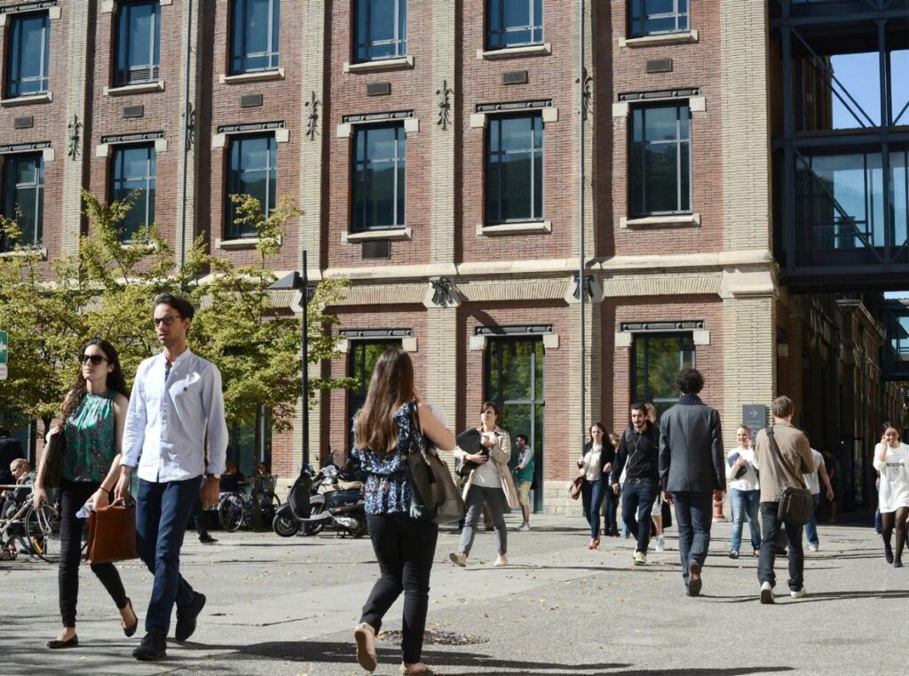 Students with a postgraduate qualification in Economics could increase their chances of landing a high-paying job as an economist.