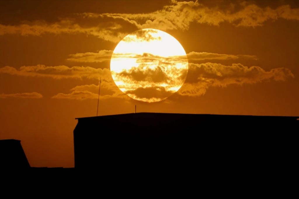 Syzygy is one of the most beautiful words in English because of its pronunciation and its meaning. Source:  David Gannon/