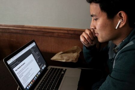 Ivy League universities offer 450 free online courses