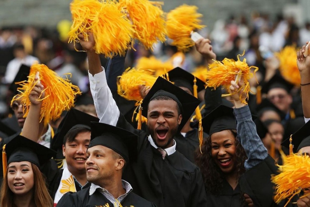 Attending one of the best community colleges in the US ensures students get quality education without breaking the bank. Source: