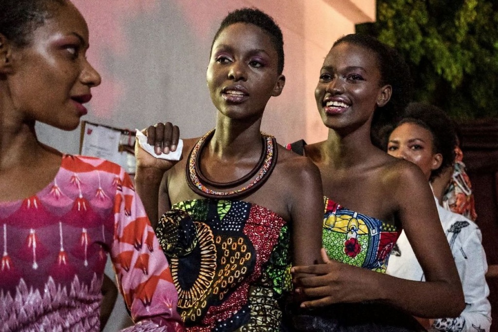 Swahili doesn’t have a lexical tone and can be read as written, making it the easiest African language for English speakers to learn. Source: