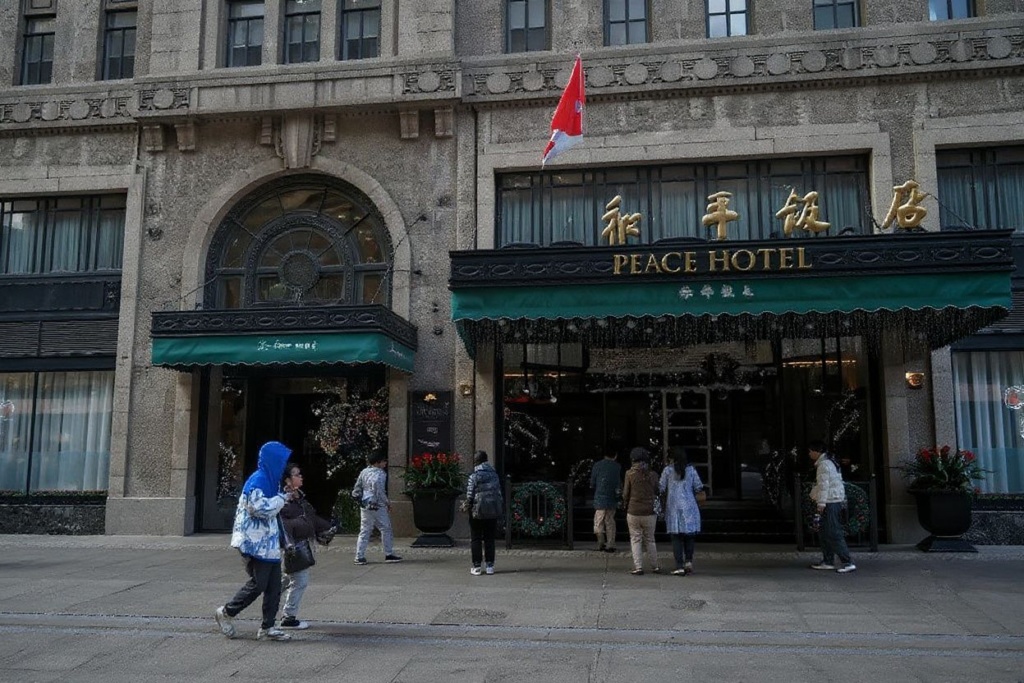 The Chinese language is one of the most popular in the world. Source: