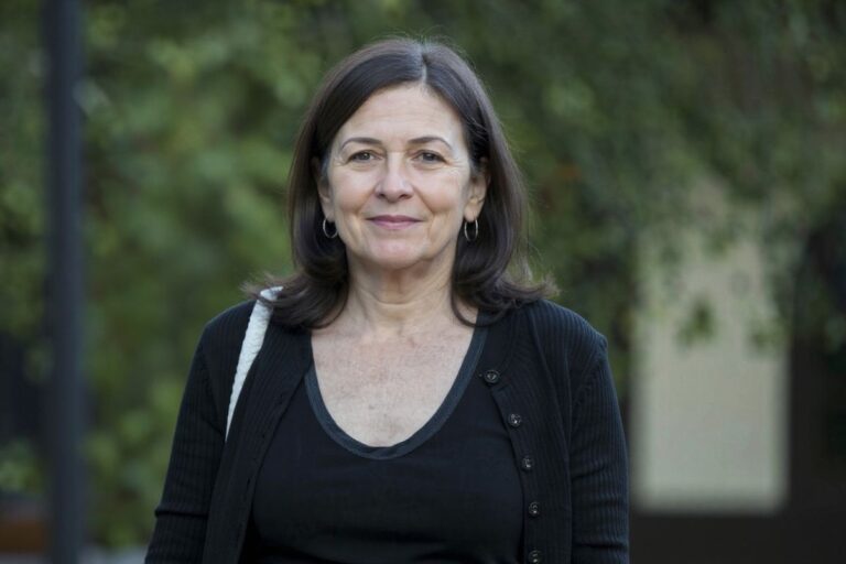 5 iconic people who boosted their career with an economics degree