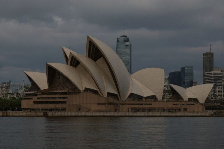 Visa fee refund and waiver for international students returning to Australia