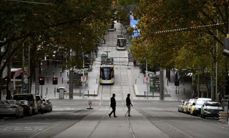 States miss deadline to submit plans for students' return to Australia