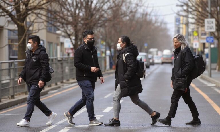 No guarantee Australia would reopen borders to international students mid-December: minister