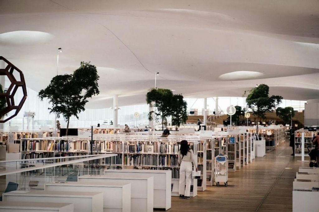 In Finnish, personal pronouns aren’t gendered — they don’t refer to a man or woman, but either. Source: