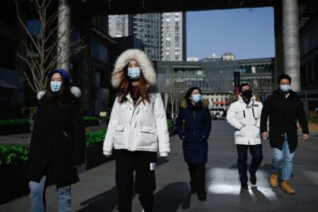 Top UK universities to charter flights for Chinese students