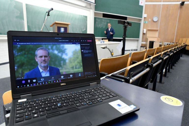 Why too many recorded lecture videos may be bad for maths students’ learning