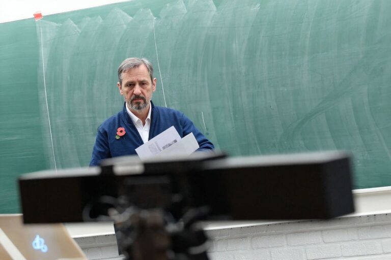 In Europe, physics programmes with impact 