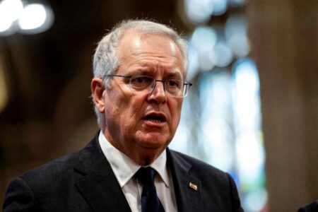 Australia to halve international arrivals — will this derail student pilot plans?