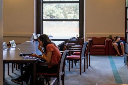 Introverts, here are the best quiet places for you to study