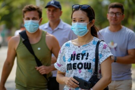 International students to return to Queensland from 2022: premier