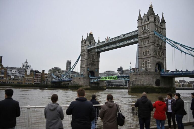 UK drops police registration requirement for int’l students