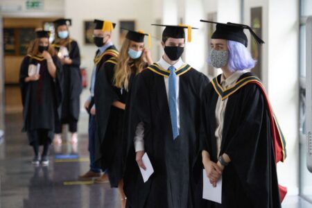 A third of UK uni students had less than 10 physical lectures since fall 2020: survey