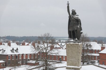 UK's Winchester College to admit girls for first time