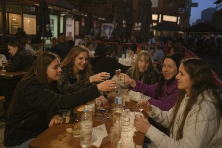 Safe drinking: 7 smart ways to manage your alcohol intake on a night out