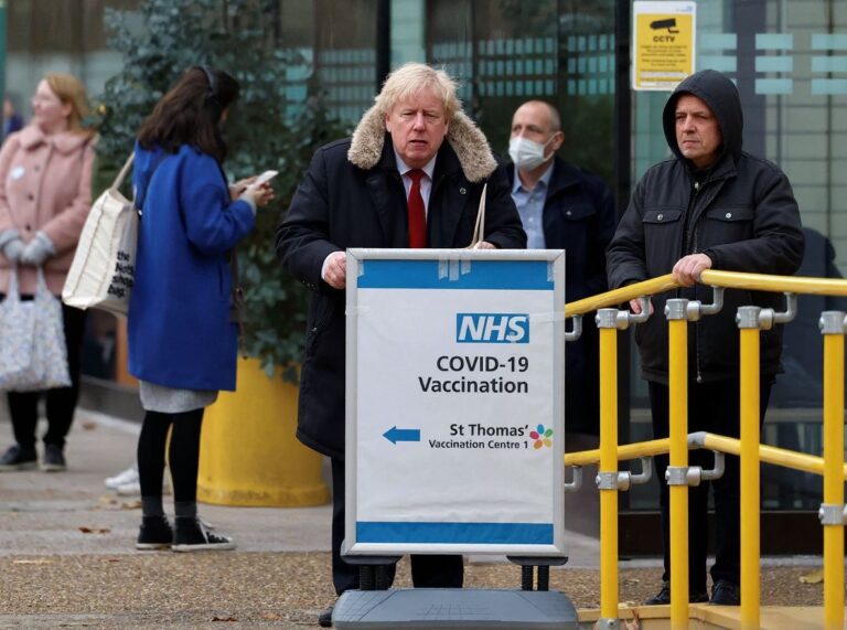 UK universities urged to move learning online amid rising Omicron cases