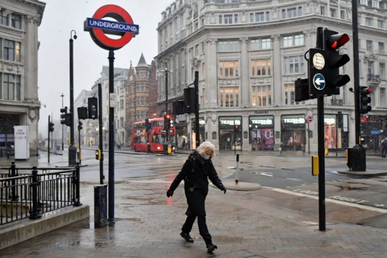 4 ways to manage seasonal depression for international students