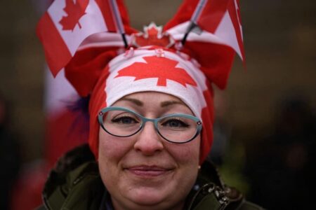 10 generous Canada scholarships for international students worth up to CA$45,000