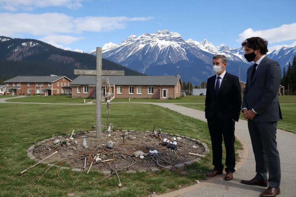 Canadian Prime Minister Justin Trudeau visits a boarding school in British Columbia, where a makeshift memorial erected in honor of 215 deceased indigenous children. Source: Dave Chan /