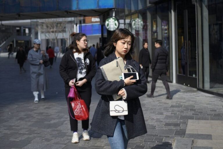 China prepared to resume travel with Singapore so students can return: minister