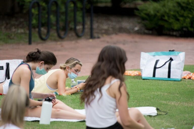 US faces biggest drop in international scholars in 20 years: survey