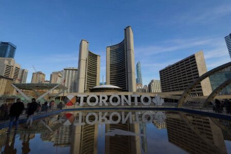 This scholarship will fully fund your studies in a top Canadian uni