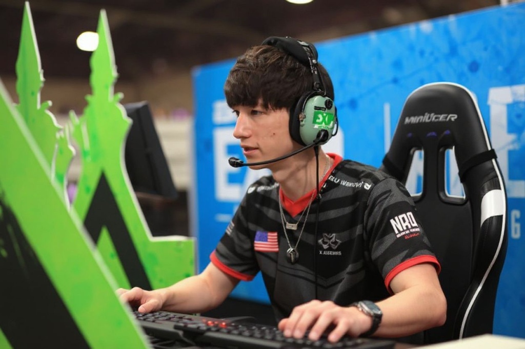 MINNEAPOLIS, MINNESOTA – AUGUST 02: Aceu of Team NRG competes during the EXP Invitational-Apex Legends at X Games 2019 Minneapolis at U.S. Bank Stadium on August 02, 2019 in Minneapolis, Minnesota.   Sean M. Haffey/Getty Images/ (Photo by Sean M. Haffey / GETTY IMAGES NORTH AMERICA / Getty Images via )