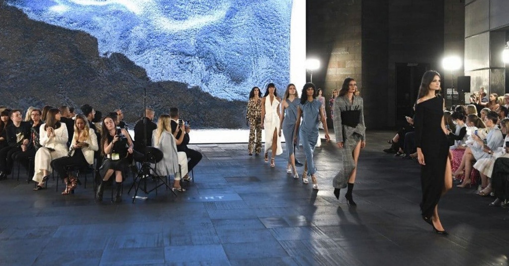 Source: William West/