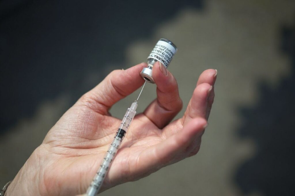 These countries are welcoming vaccinated students in 2021