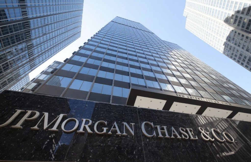 An internship at JPMorgan Chase & Co is an excellent opportunity to start a career in one of the world’s biggest tech companies. Source: . 