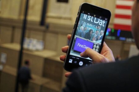 Here’s how you can become a data analyst at zero cost