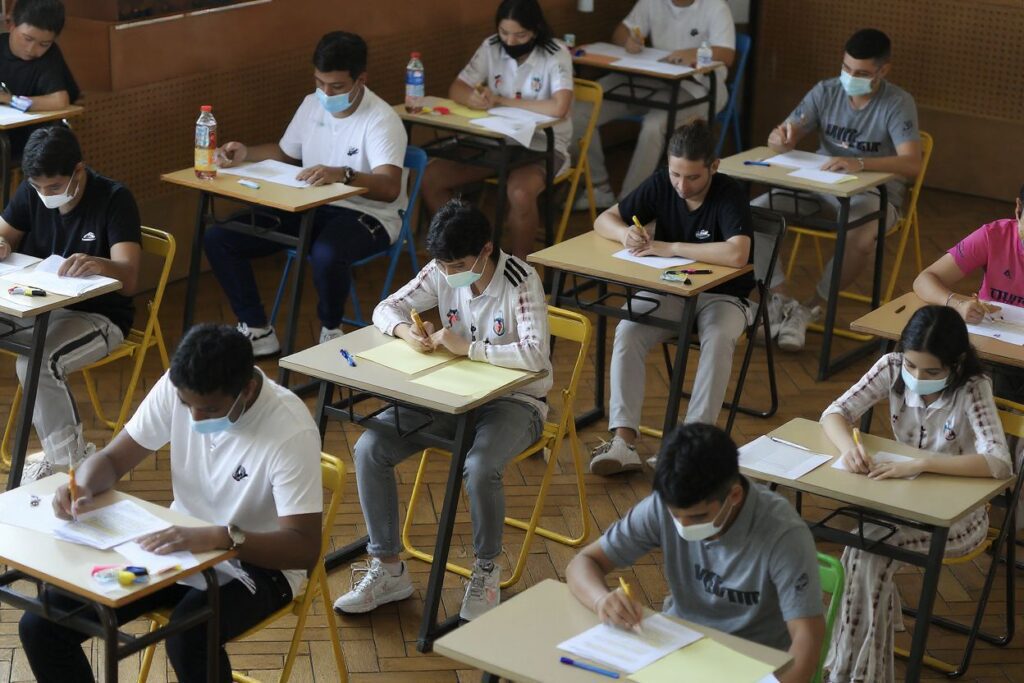 The Sats were replaced by teacher assessments, which meant changing – but not reducing – the hours teachers had to spend on assessing their pupils’ progress. Source: Frederick Florin/