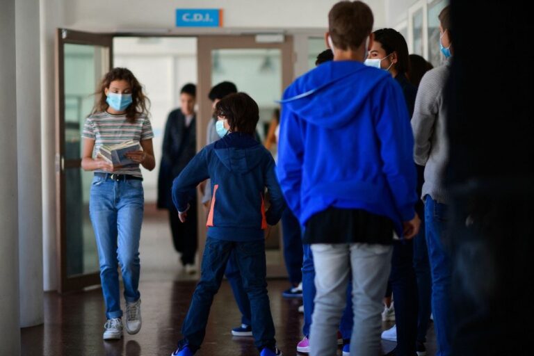 5 websites to download free textbooks