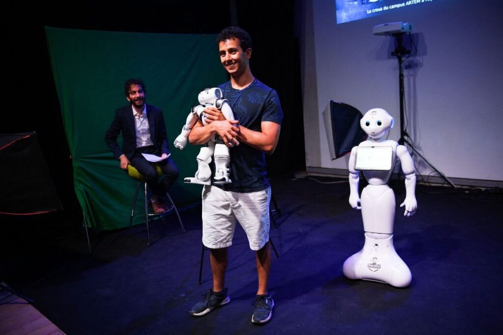 Staying on top of technological developments will help students land high paying jobs after graduation. Source: Clement Mahoudeau/